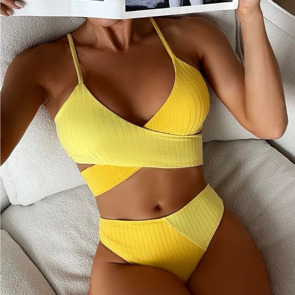 NNW- Twist bikini, color block swimsuit. M/L